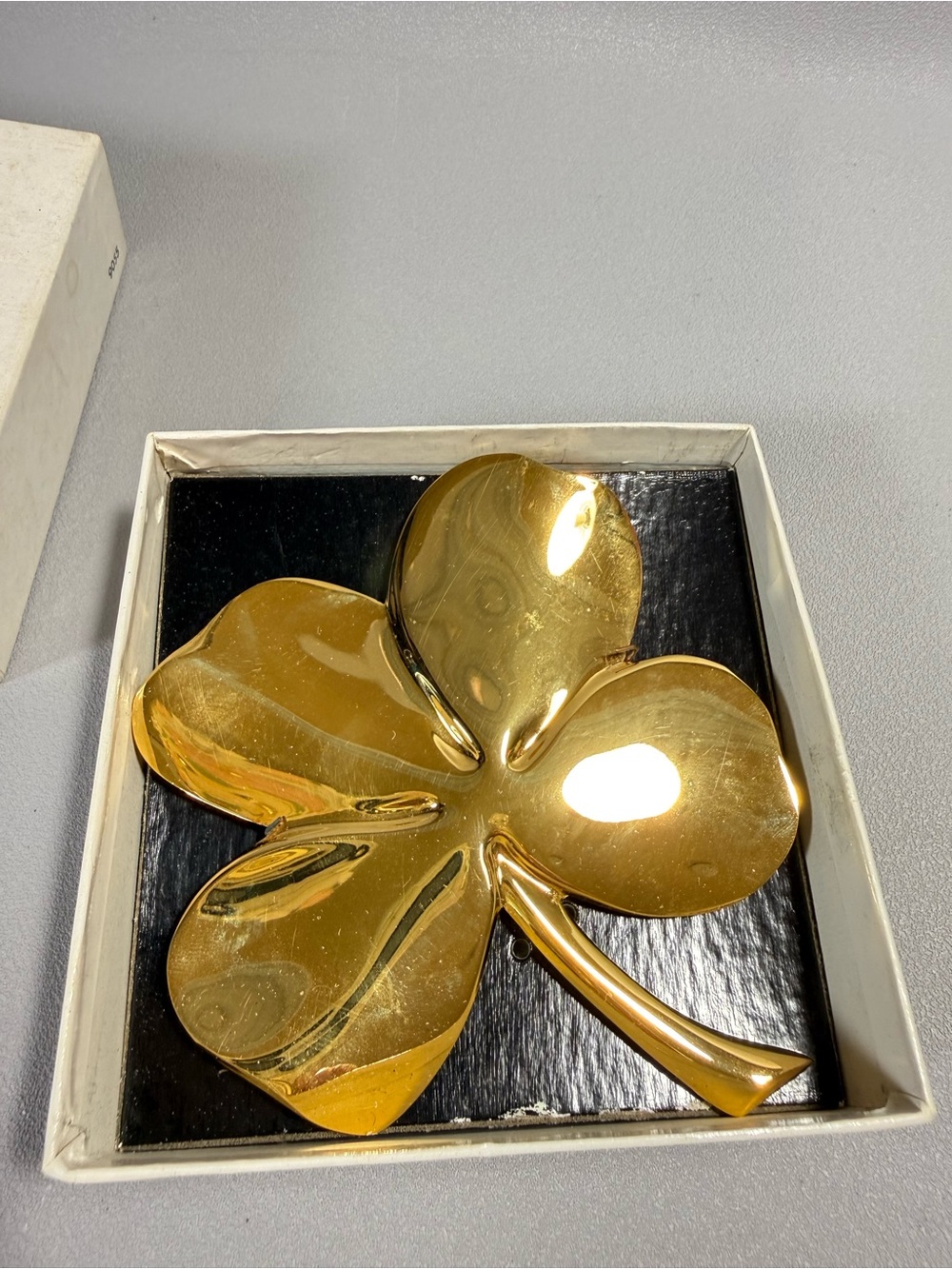 Gerity 80s Gold-Tone Boxed Inscribed Four Leaf Clover Decorative Wall Accent